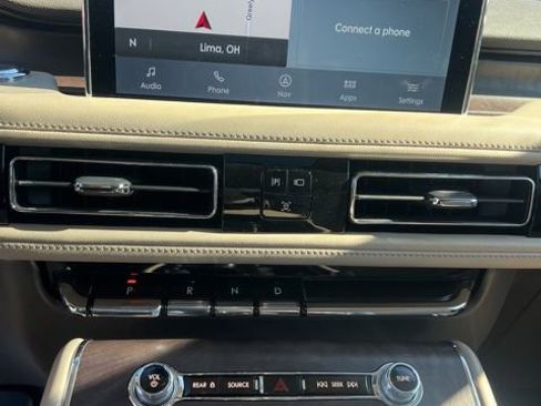 Used 2023 Lincoln Aviator Reserve w/ Equipment Group 201A AWD/4WD image 18