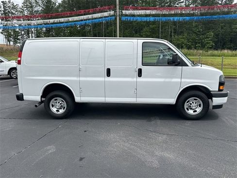 Certified 2023 Chevrolet Express 2500 w/ Driver Convenience Package image 9