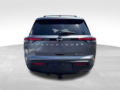 Used 2022 Nissan Pathfinder SV