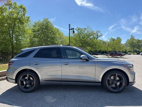 New 2026 Genesis GV70 2.5T Sport Prestige AWD/4WD image 10