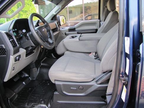 Used 2019 Ford F150 XLT image 11