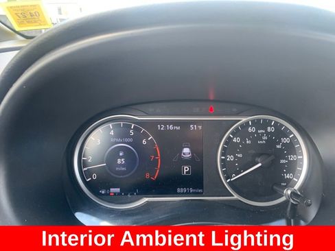 Used 2019 Nissan Kicks SR w/ SR Premium Package FWD image 15
