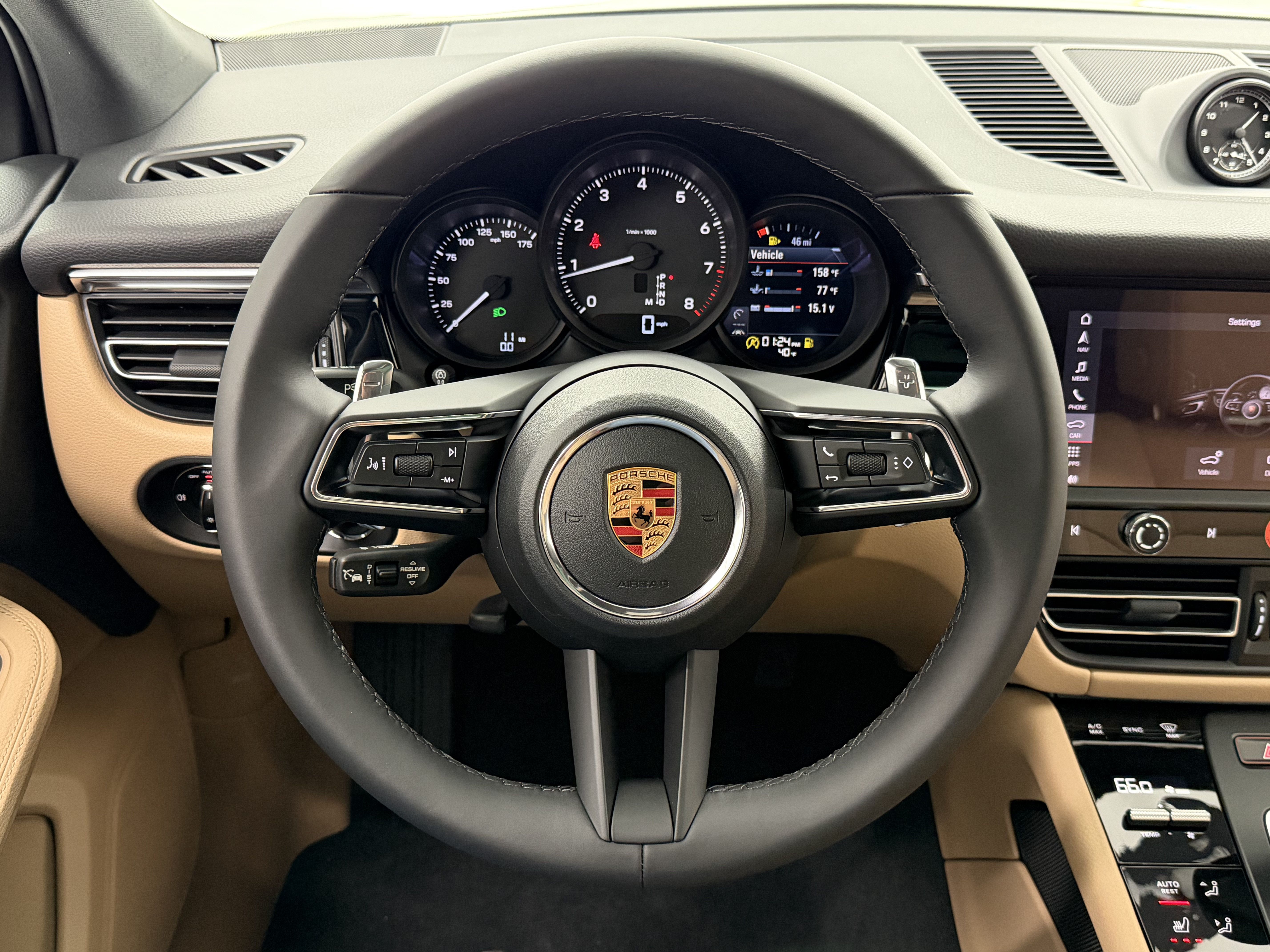 Certified 2026 Porsche Macan AWD/4WD image 44