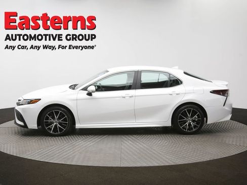 Used 2024 Toyota Camry SE FWD image 58