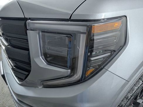 New 2025 GMC Sierra 1500 Elevation w/ Elevation Premium Package AWD/4WD image 11