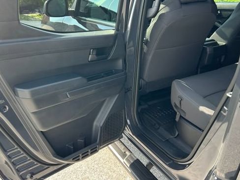 Used 2025 Toyota Tacoma SR5 w/ SR5 Upgrade Package AWD/4WD image 27