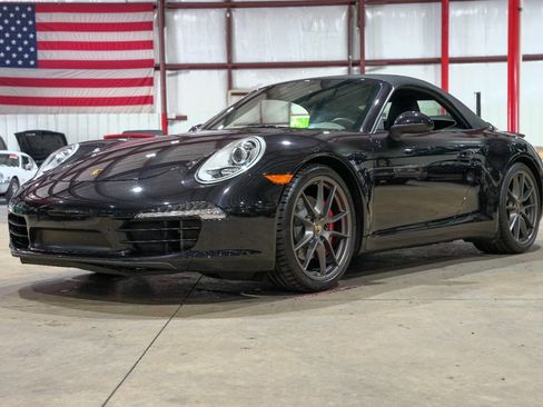 Used 2013 Porsche 911 Carrera S RWD image 19