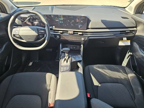 New 2026 Kia Sportage LX w/ LX Convenience Package AWD/4WD image 9