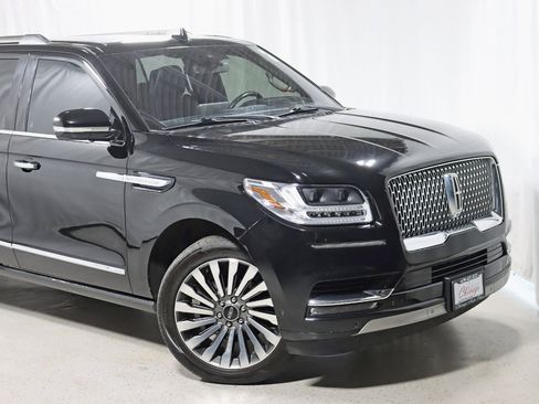 Used 2018 Lincoln Navigator L Reserve w/ Technology Package AWD/4WD image 3