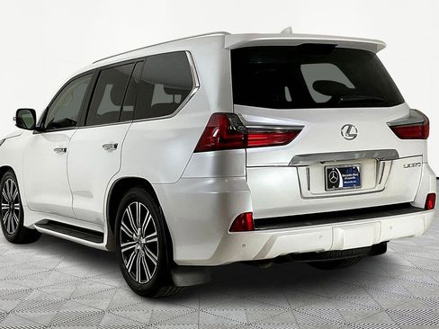 Used 2019 Lexus LX 570 4WD w/ Luxury Package image 4