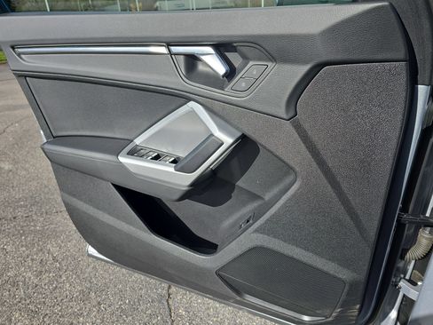 Used 2023 Audi Q3 2.0T Premium w/ Black Optic Package image 26