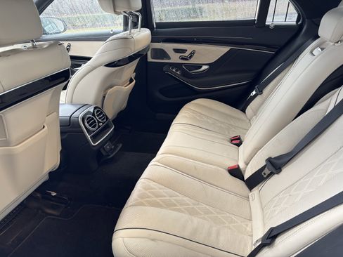 Used 2018 Mercedes-Benz S 560 4MATIC Sedan image 29
