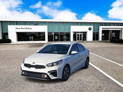 Used 2019 Kia Forte LXS image 4
