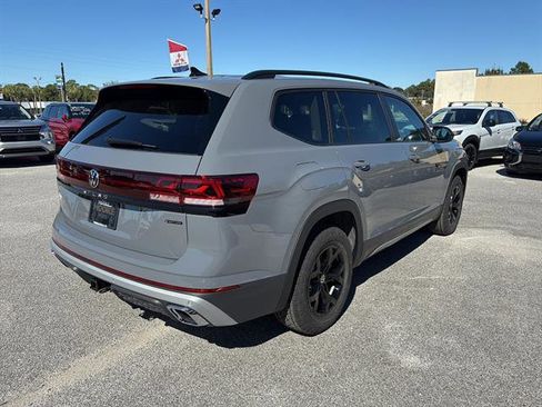 New 2026 Volkswagen Atlas Peak Edition AWD/4WD image 6