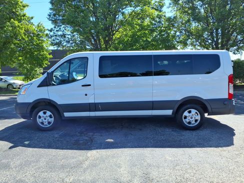 Used 2018 Ford Transit 350 XLT RWD image 5