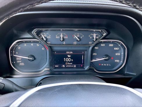 Used 2020 GMC Sierra 1500 SLT w/ SLT Premium Plus Package image 25