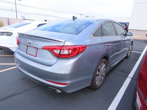 Used 2016 Hyundai Sonata Sport image 3