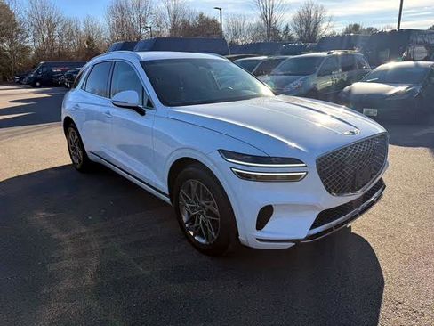 Used 2024 Genesis GV70 2.5T w/ Select Package image 10