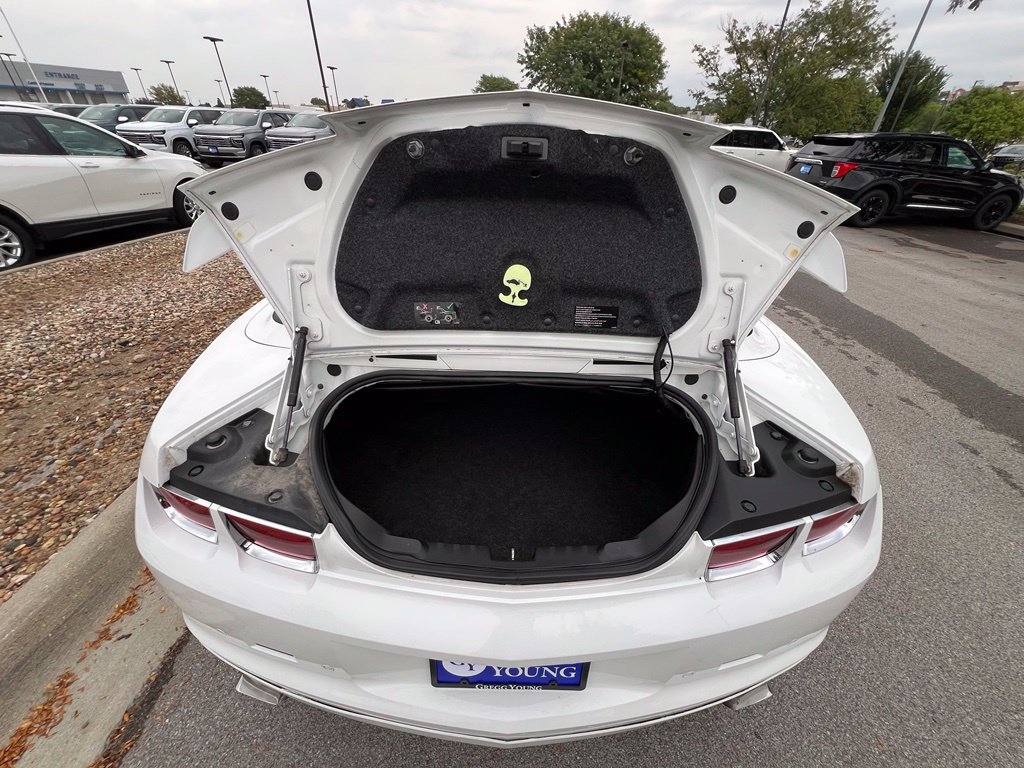 Used 2011 Chevrolet Camaro SS RWD image 19