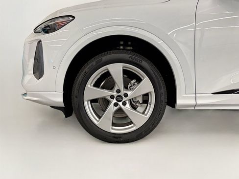 New 2025 Audi Q5 2.0T Premium Plus image 23