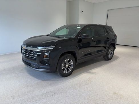 New 2026 Chevrolet Equinox LT w/ Convenience Package II image 3