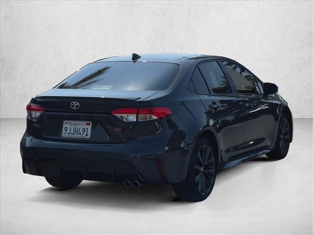Used 2024 Toyota Corolla SE w/ SE Premium Package FWD image 5