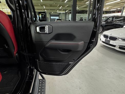 Used 2024 Jeep Wrangler Unlimited Rubicon 392 w/ Dual Top Group image 15