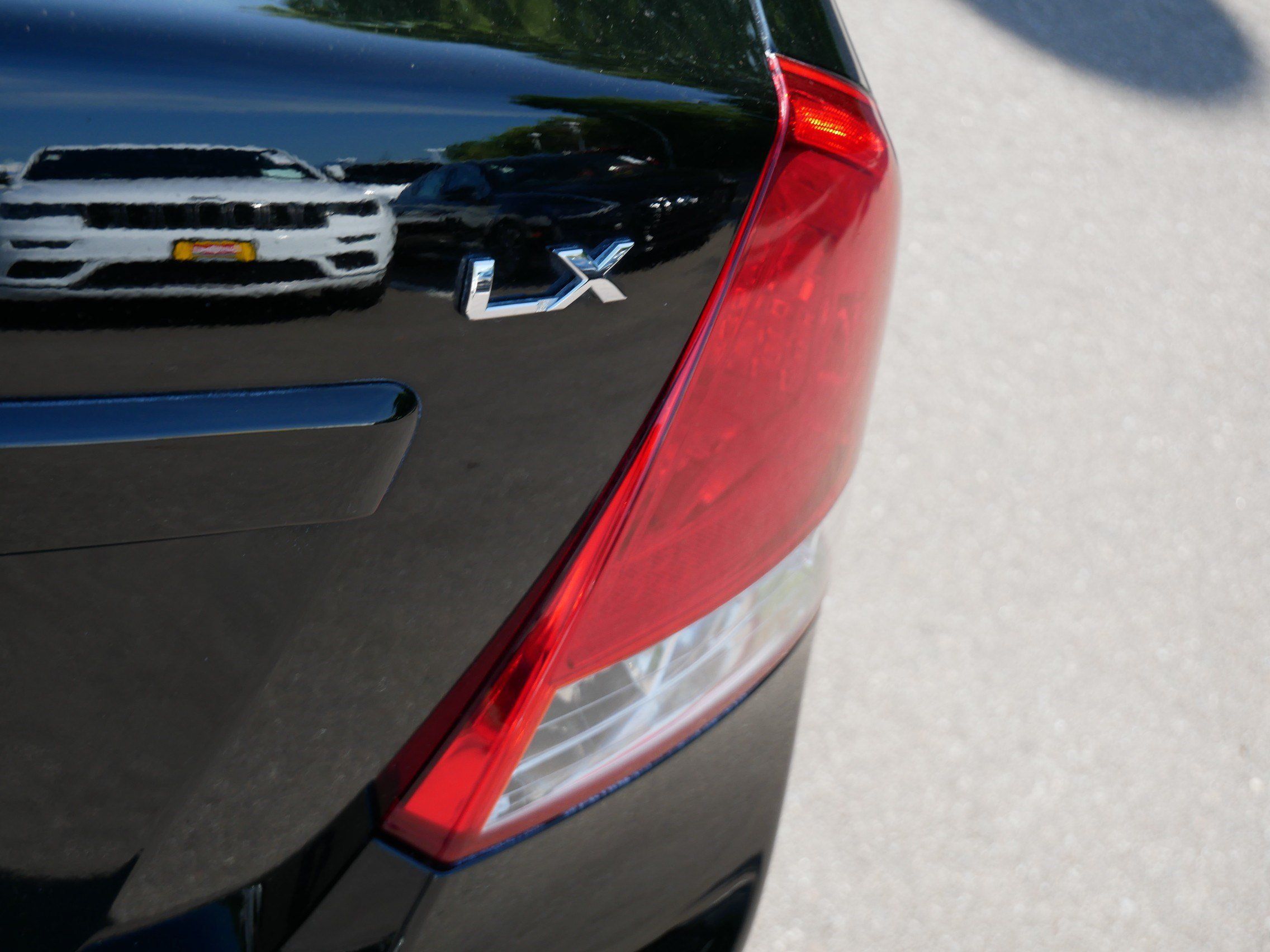 Used 2009 Kia Spectra LX FWD image 17