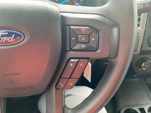 Used 2022 Ford F250 XL w/ Power Equipment Group AWD/4WD image 18