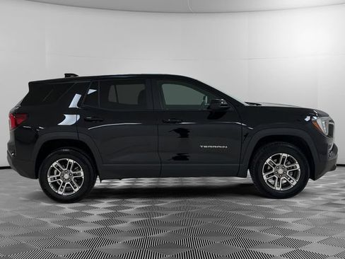 Certified 2025 GMC Terrain Elevation AWD/4WD image 6