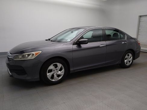 Used 2016 Honda Accord LX image 2