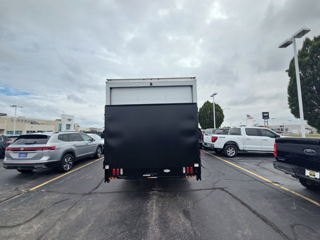 Certified 2024 Ford E-450 and Econoline 450 Super Duty w/ Power Windows & Locks Group RWD image 6