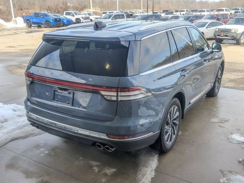 Used 2025 Lincoln Aviator AWD w/ Equipment Group 101A image 7