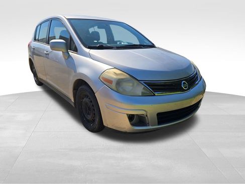 Used 2011 Nissan Versa 1.8 S FWD image 7