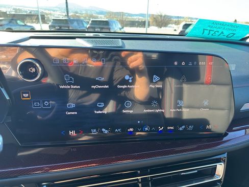 New 2026 Chevrolet Traverse RS w/ LPO, Floor Liner Package image 18