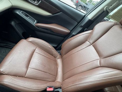 Used 2019 Subaru Ascent Touring w/ Popular Package #3 AWD/4WD image 29