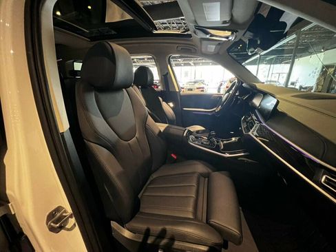 Used 2021 BMW X7 xDrive40i AWD/4WD image 27