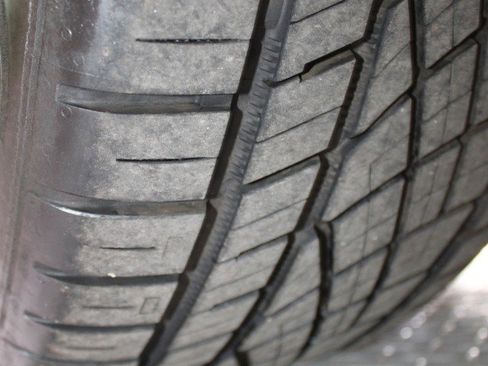 Used 2008 Saturn Sky w/ Premium Trim Package image 32