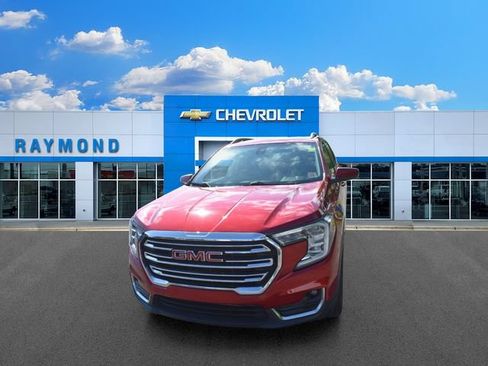 Used 2022 GMC Terrain SLT w/ Infotainment Package II AWD/4WD image 7