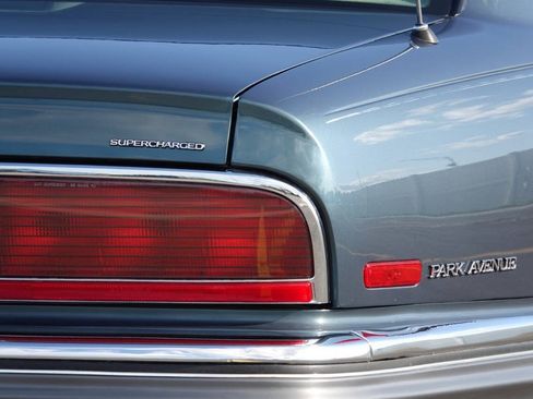 Used 1993 Buick Park Avenue Ultra FWD image 53
