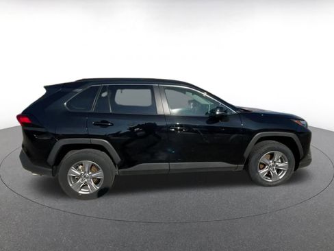 Used 2025 Toyota RAV4 XLE image 16