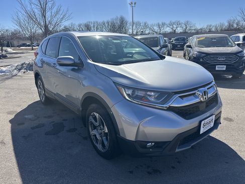 Used 2017 Honda CR-V EX image 2