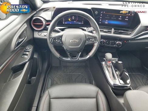 Certified 2025 Chevrolet Trax RS w/ Driver Confidence Package FWD image 15