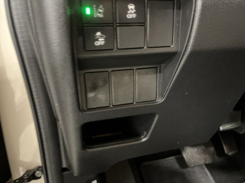 Used 2018 Honda CR-V EX image 30