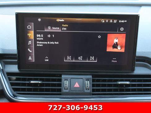 Used 2022 Audi Q5 2.0T Premium w/ Convenience Package AWD/4WD image 3