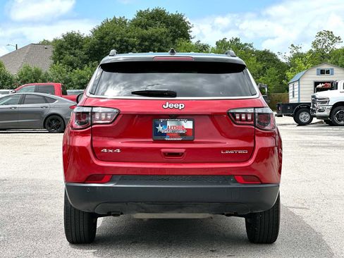 Used 2025 Jeep Compass Limited AWD/4WD image 14