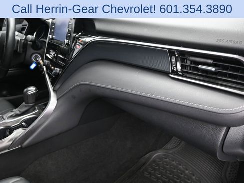 Used 2024 Toyota Camry SE image 24