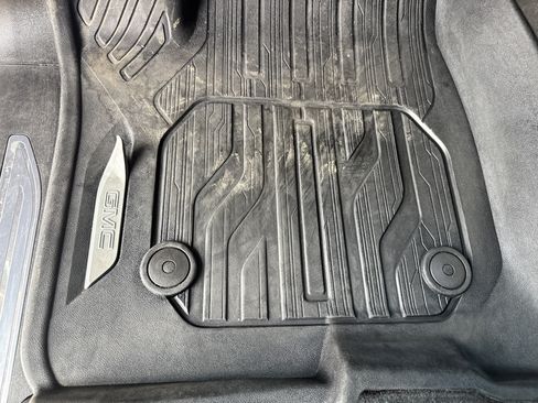 Used 2024 GMC Sierra 1500 SLT w/ SLT Premium Plus Package image 17