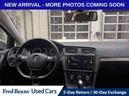 Used 2019 Volkswagen Golf Alltrack SE image 10