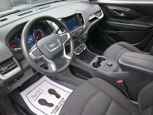 Used 2023 GMC Terrain SLE w/ Driver Convenience Package FWD image 18